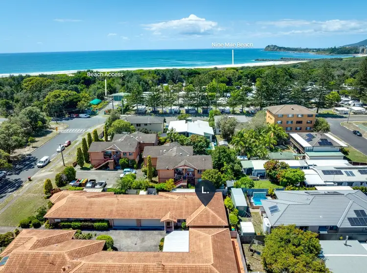 Third view of Homely villa listing, 2/6-8 North Street, Tuncurry NSW 2428