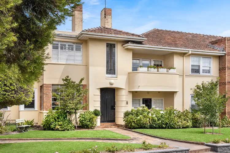 7/29B Hampden Road