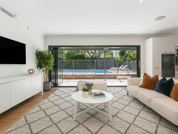 3 Leavesden Place