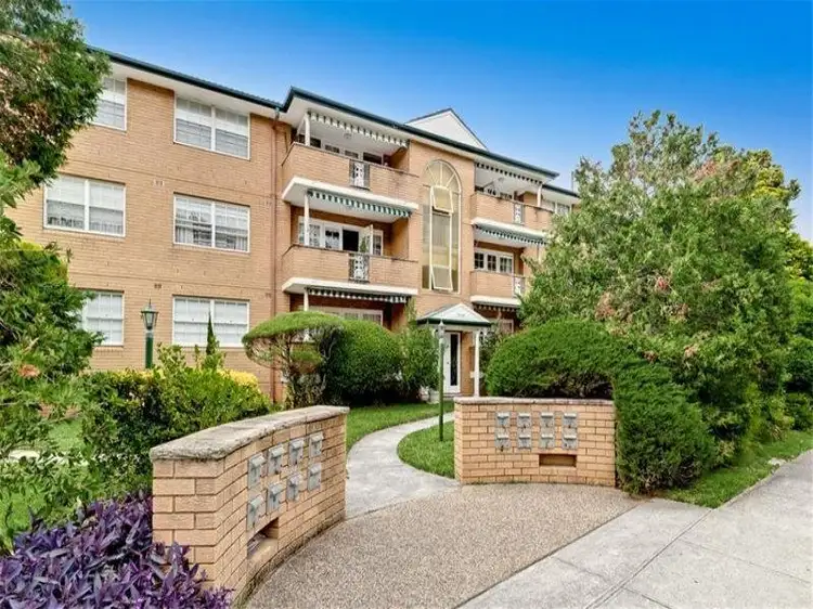 15/713 Blaxland Road