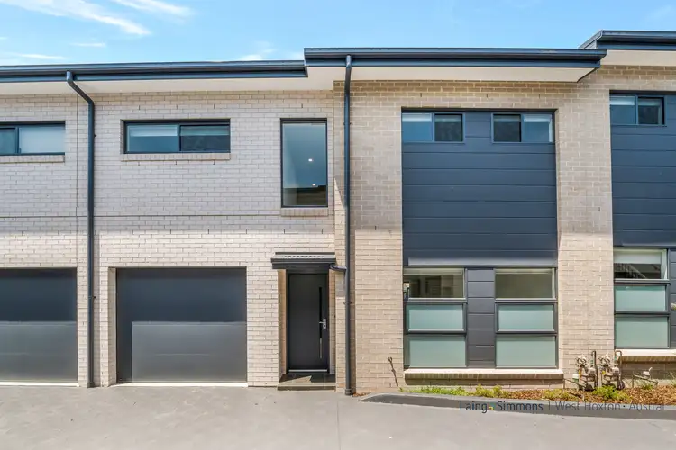 3/7-9 Lang Road