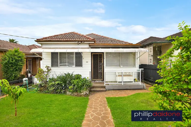89 Chiswick Road
