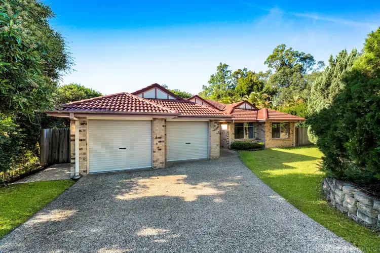 8 Tamborine Place