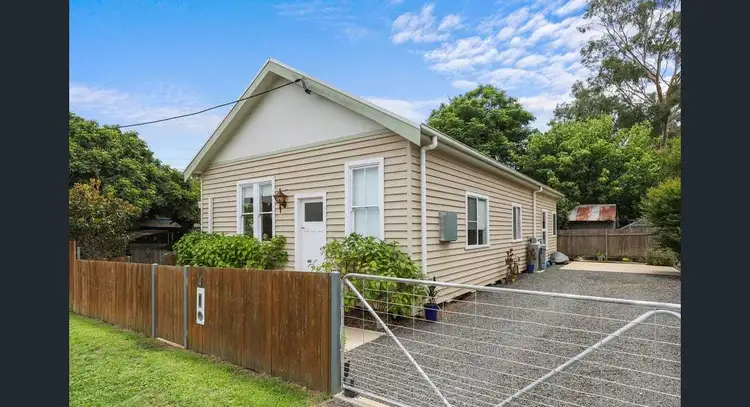 4 Birrell Street