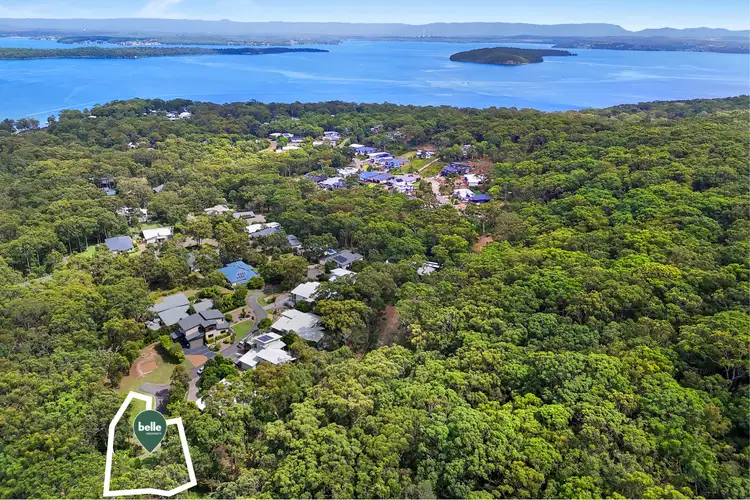 11 Seagrass Row