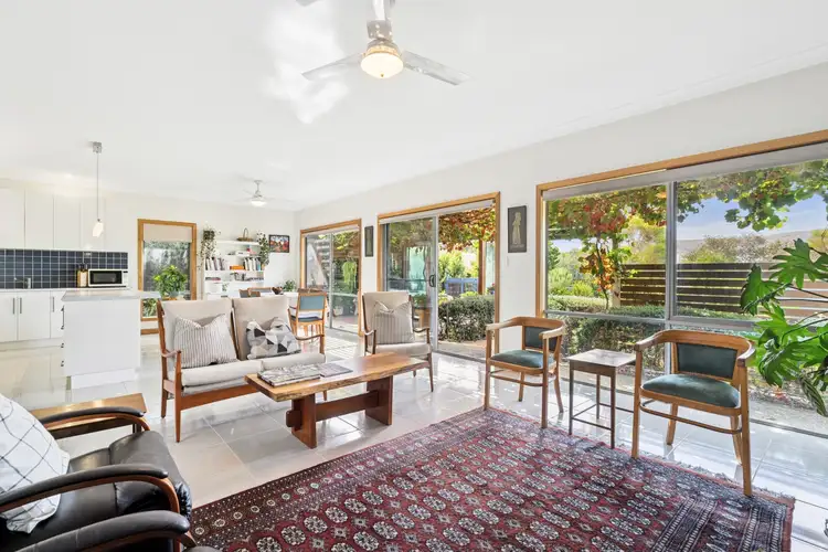 3 Peregrine Place