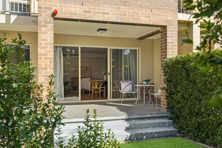 2/22 Batman Street
