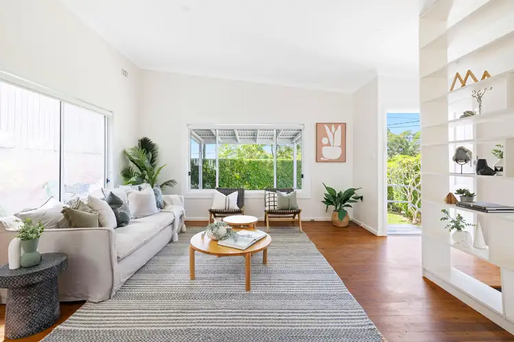 49 Iris Street