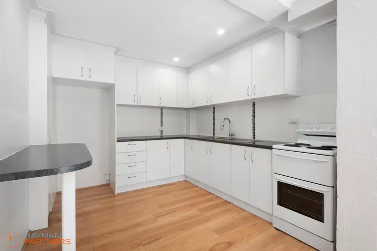 4/9 Farrer Place