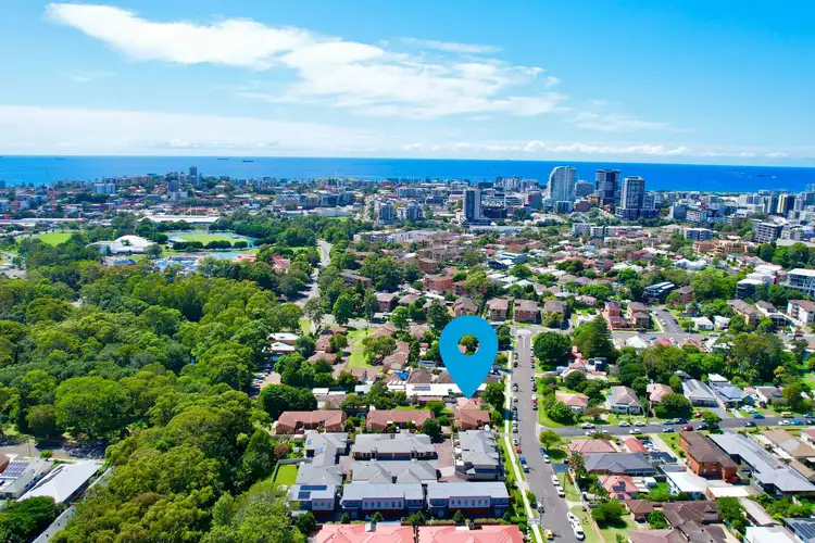 16a Greenacre Road
