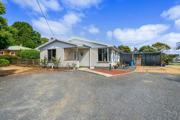 612 Murchison Highway