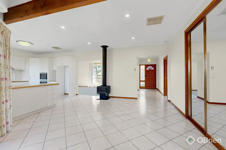 2/12 Strelden Avenue