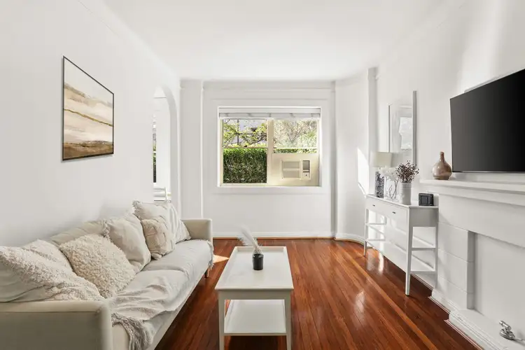 1/1 Manion Avenue