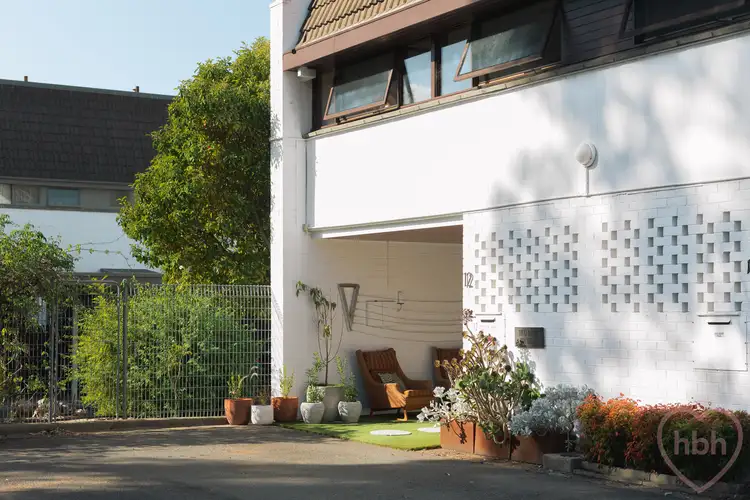 12/3 Davies Place