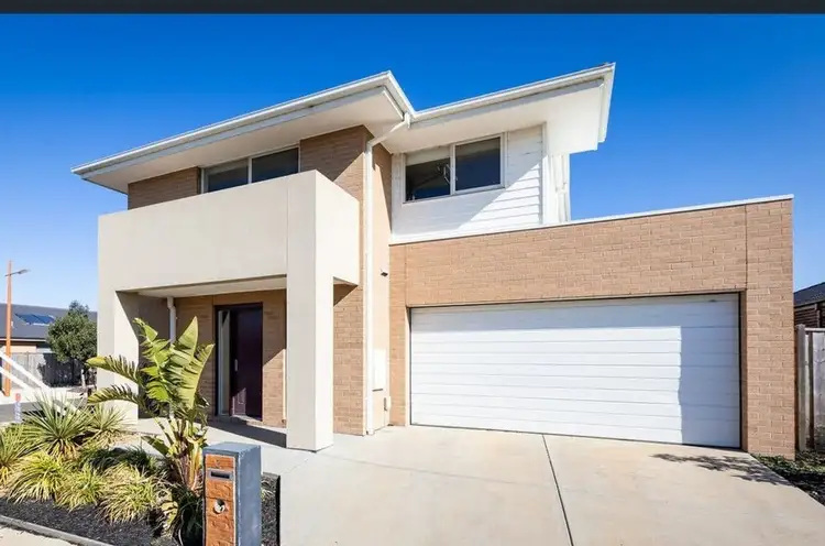9 Roosevelt Road