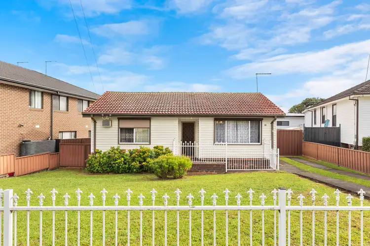 33 Oxley Street