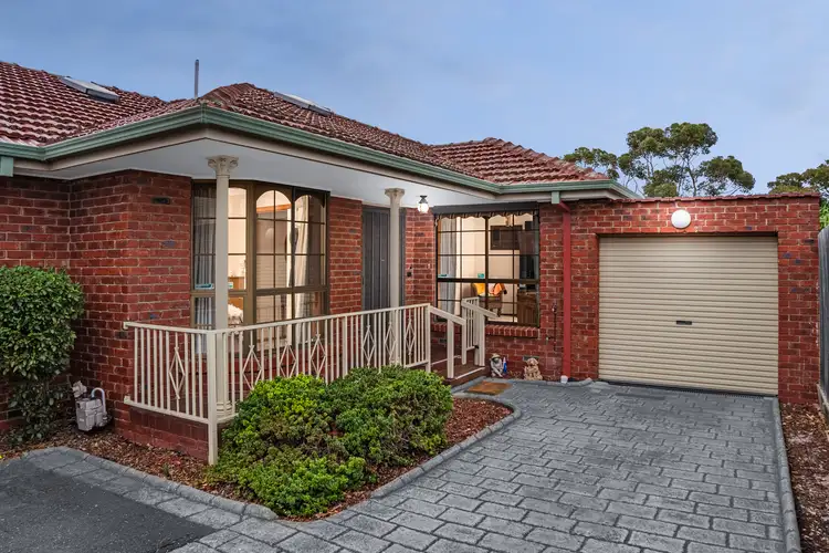 4/2 O’shannassy Street