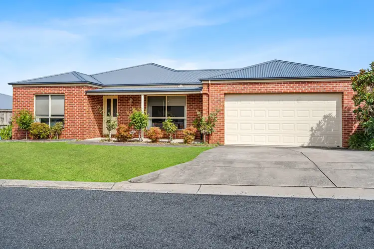 13 Murdoch Avenue