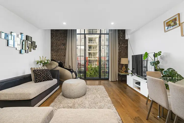 8/15 Woodlands Avenue