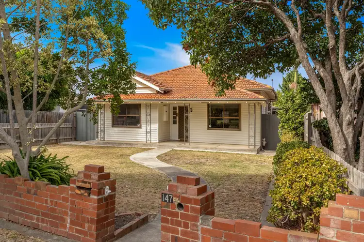 147 Rathcown Road