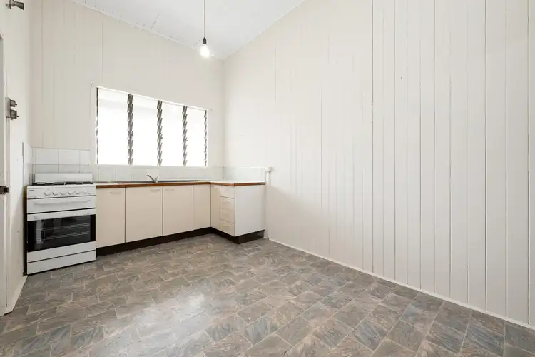 Fourth view of Homely apartment listing, 4/11 Taylor Street, Woolloongabba QLD 4102
