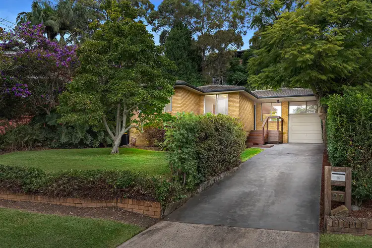 27 Bimbadeen Crescent