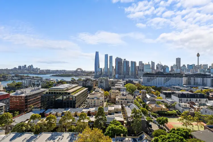 1602/8 Distillery Drive