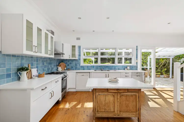 8 Prince Edward Road