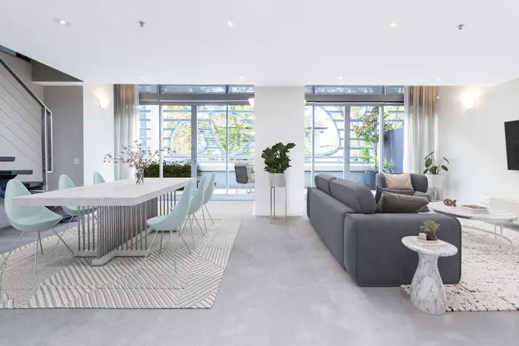 216/81 Macleay Street