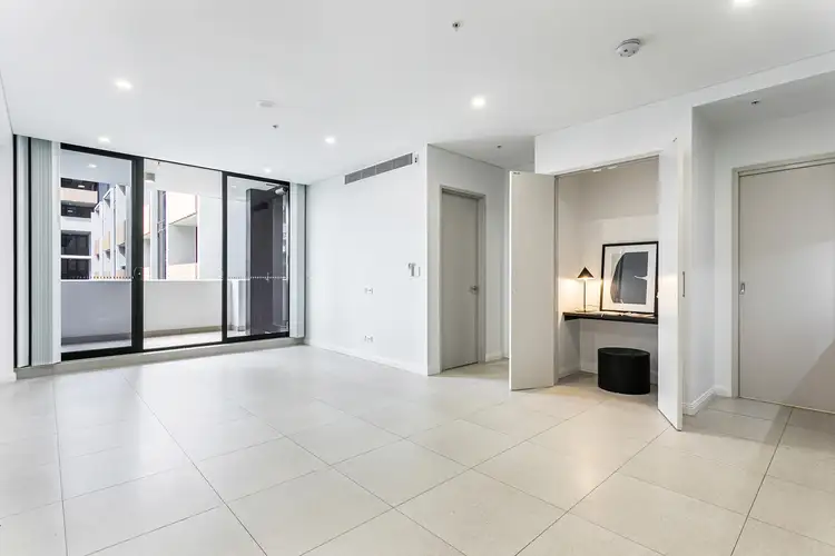 236/1 Galloway Street