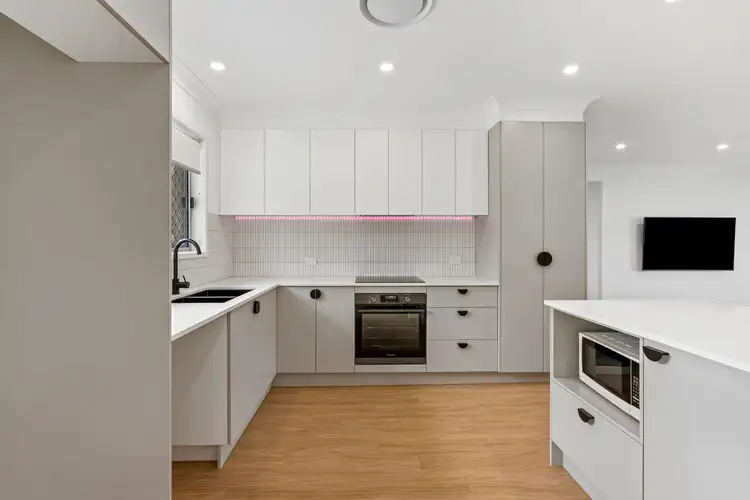 4 Sherrin Court