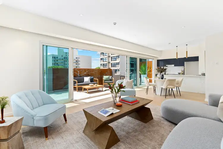 502/10B Challis Avenue