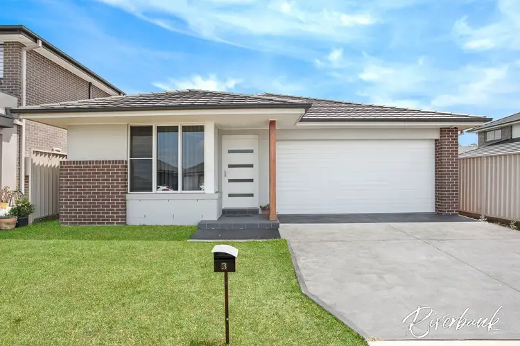 3 Hitchens Street