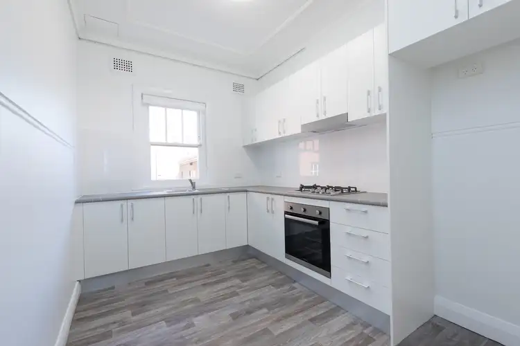 3/6 Hollowforth Avenue