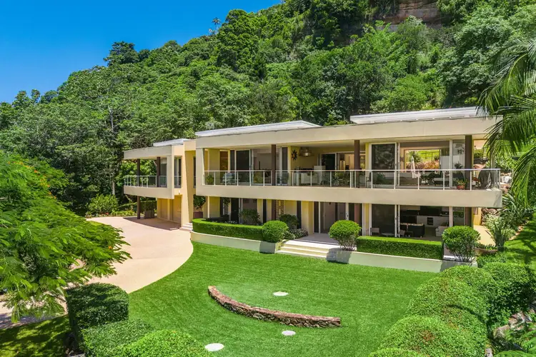 18 Red Bean Close