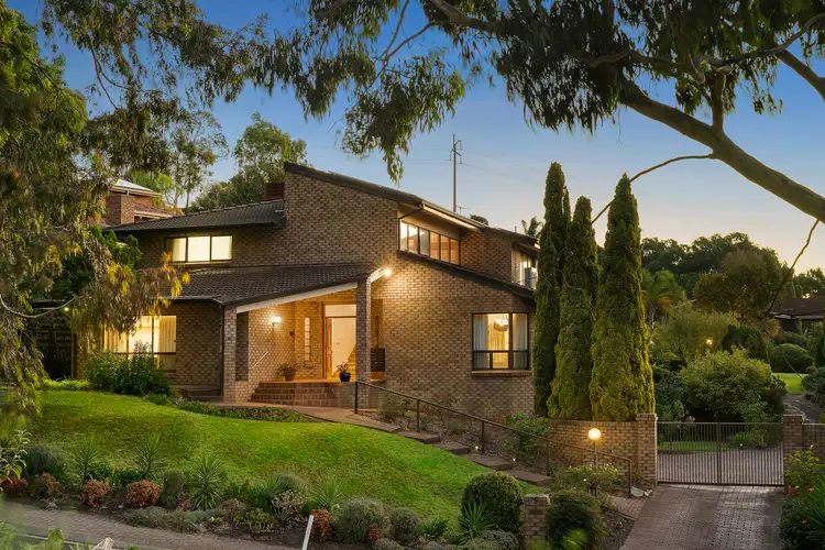12 Rebecca Avenue