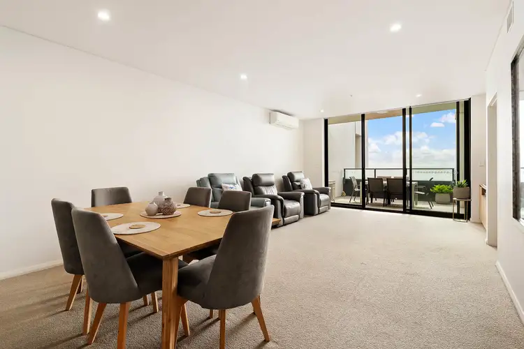 608/7 Village Place