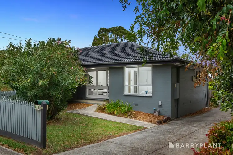2/4 Wallace Avenue