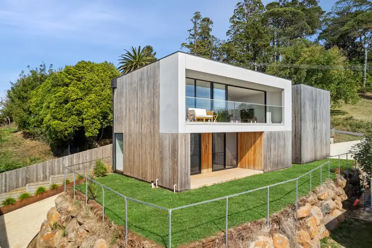 7 Frazer Street