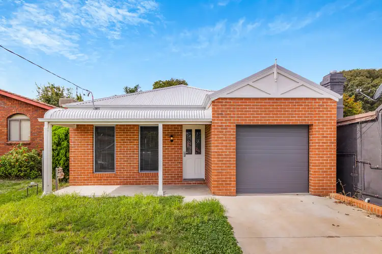 4A Dowell Avenue