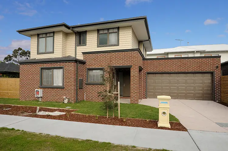 Main view of Homely townhouse listing, 17B Albert Street, Mordialloc VIC 3195