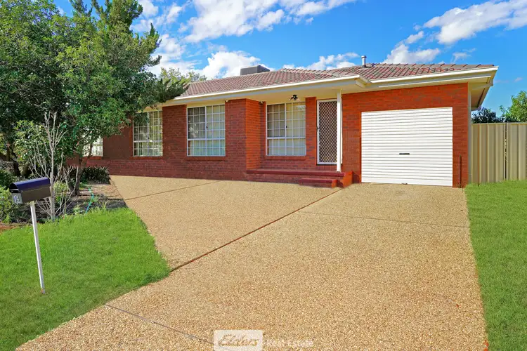 14 Wyvern Crescent