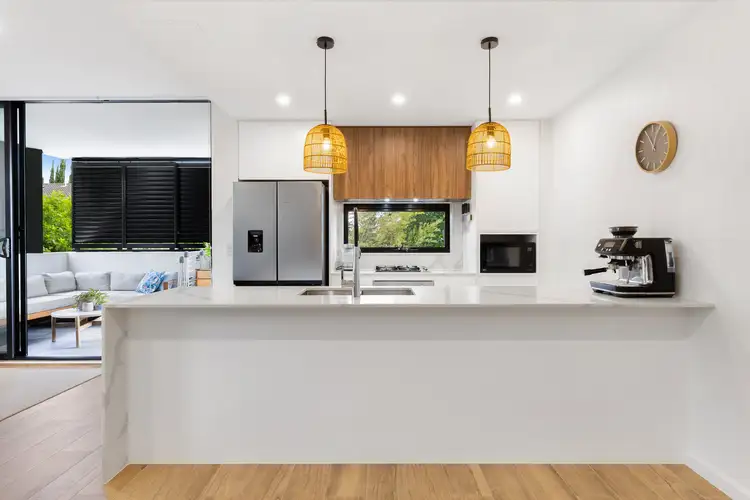 101/5 John Street
