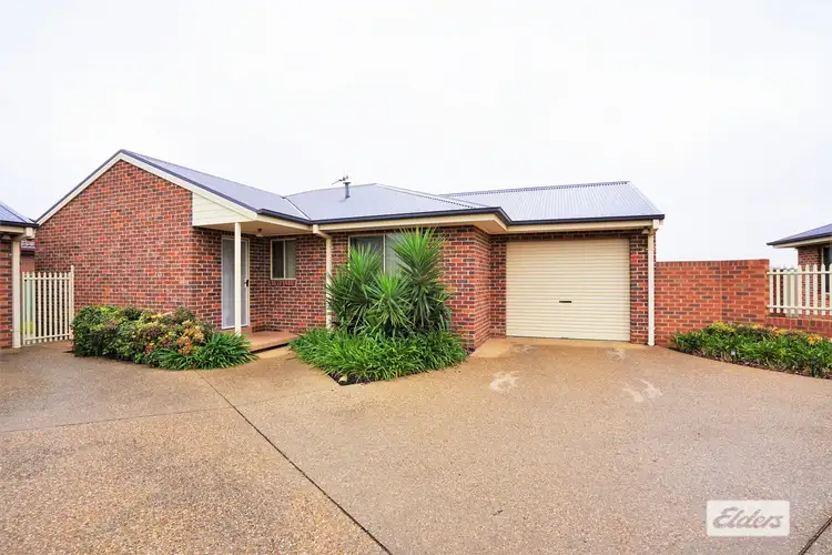 2/3 Jackman Place
