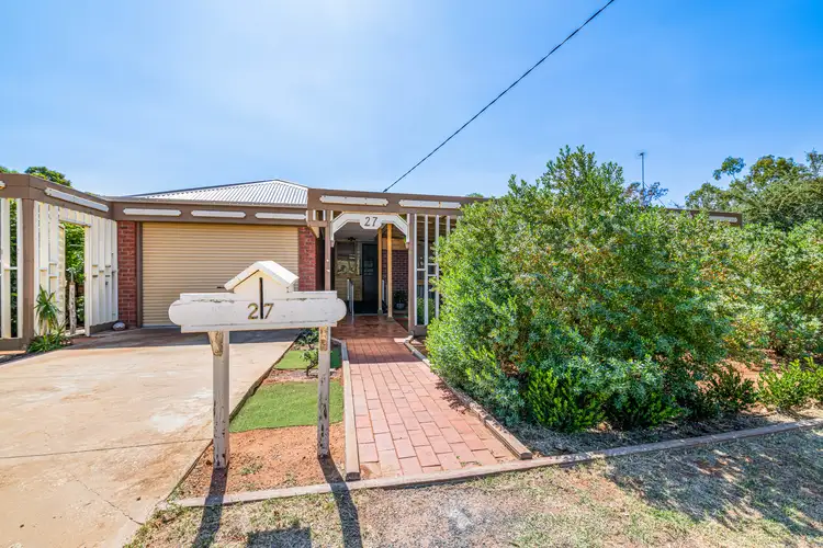 27 Fitzroy Avenue
