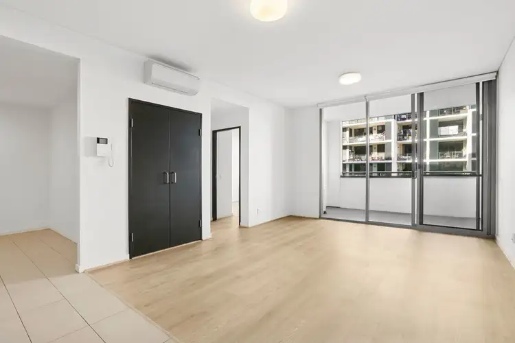 306/9 Baywater Drive