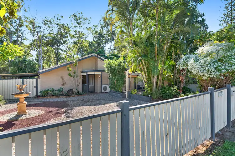 5 Sylvia Street