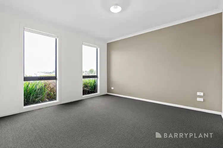 Fifth view of Homely house listing, 16 Sutherland Way, Drouin VIC 3818