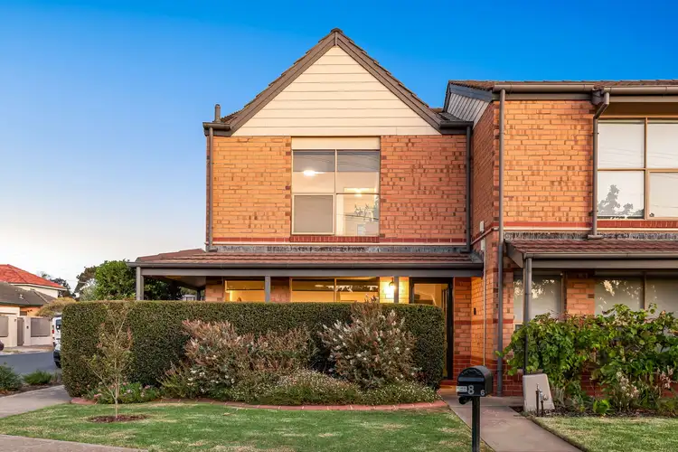 8/6 Gunnawarra Avenue