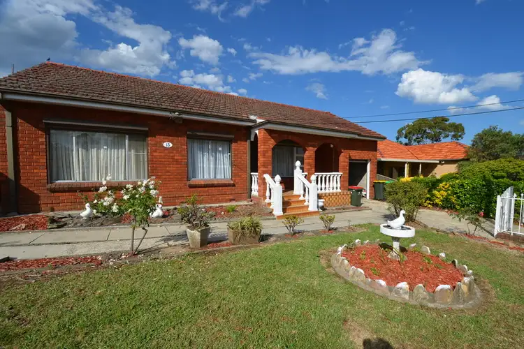 13 Rocca Street